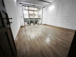 Cho thuê căn MT hẻm 8m đường Ông ích Khiêm, Q11, tiện mở VP Cty, Spa