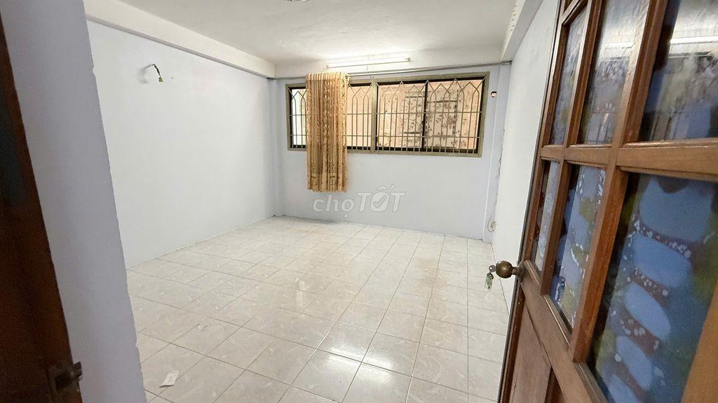 NHÀ NGUYÊN CĂN CƯ XÁ PHÚ HÒA, LẠC LONG QUÂN Q11 4X16, 6 PHÒNG