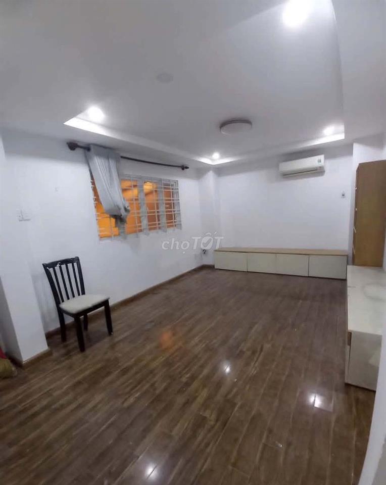 CHO THUÊ NHÀ HẺM 3M HÒA HƯNG QUẬN 10 - FULL NỘI THẤT