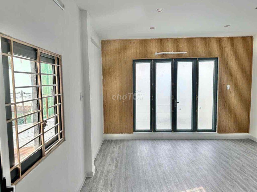 XC bán nhà 2MT hẽm TT Q6 giáp Q5, gần Chợ Bình Tây DT: 4,21x15,62