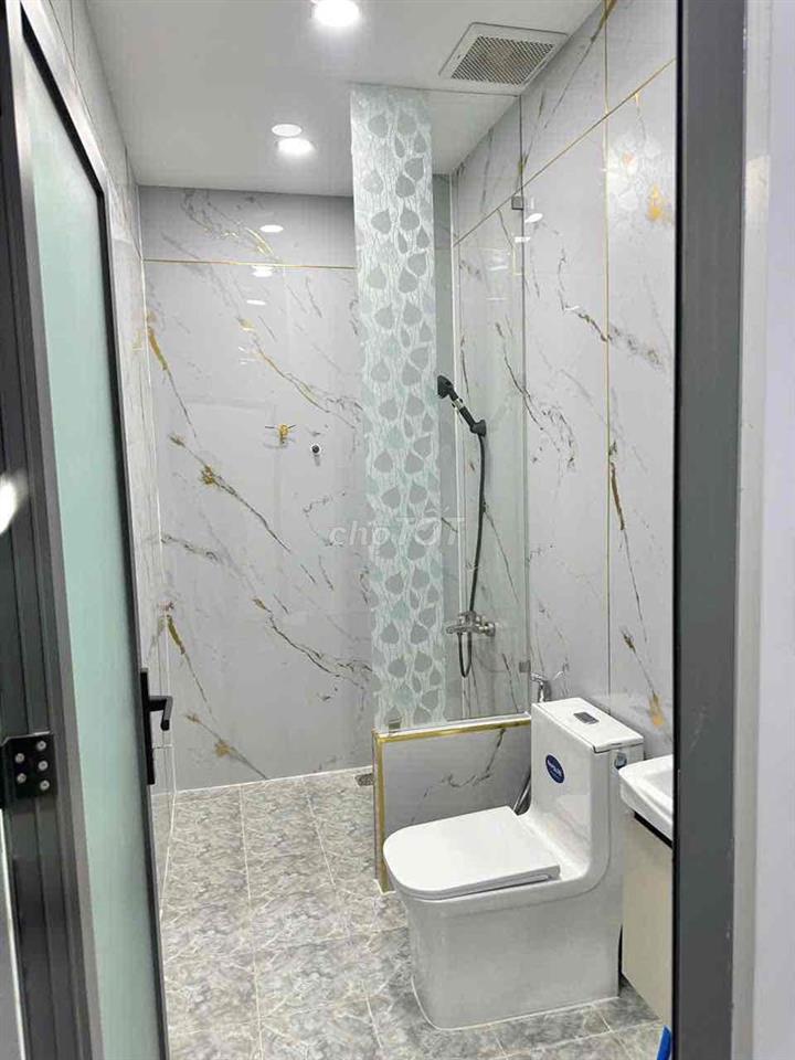 XC bán nhà 2MT hẽm TT Q6 giáp Q5, gần Chợ Bình Tây DT: 4,21x15,62