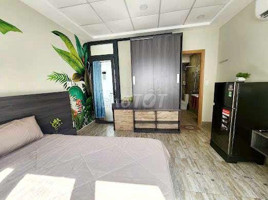 Cho thuê căn hộ cửa sổ lớn tại quận 1