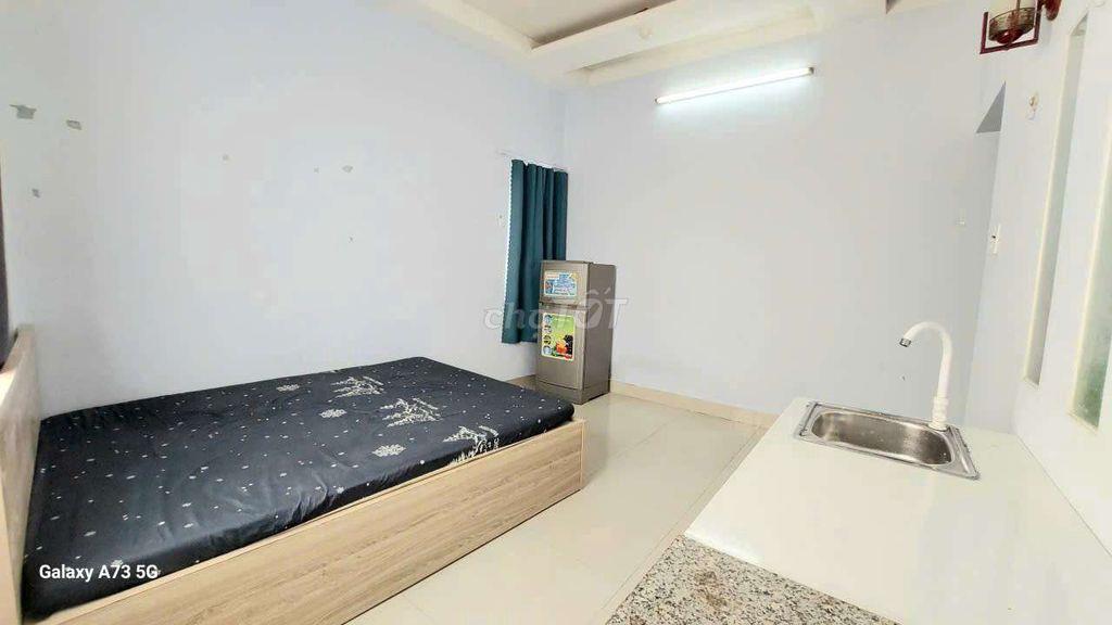 CHO THUÊ STUDIO CỬA SỔ LỚN QUẬN 8 
