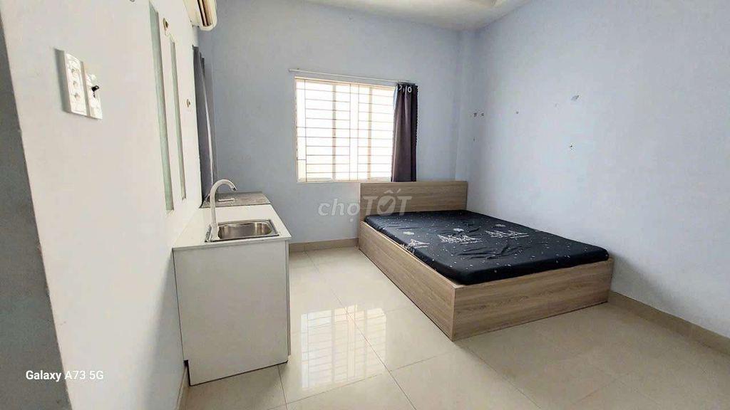 CHO THUÊ STUDIO CỬA SỔ LỚN QUẬN 8 