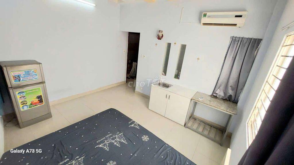 CHO THUÊ STUDIO CỬA SỔ LỚN QUẬN 8 