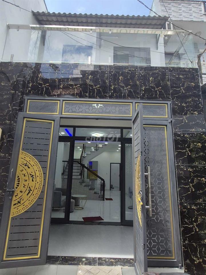 Nhà mới xây hoàn công đầy đủ, dt 52,4m2,