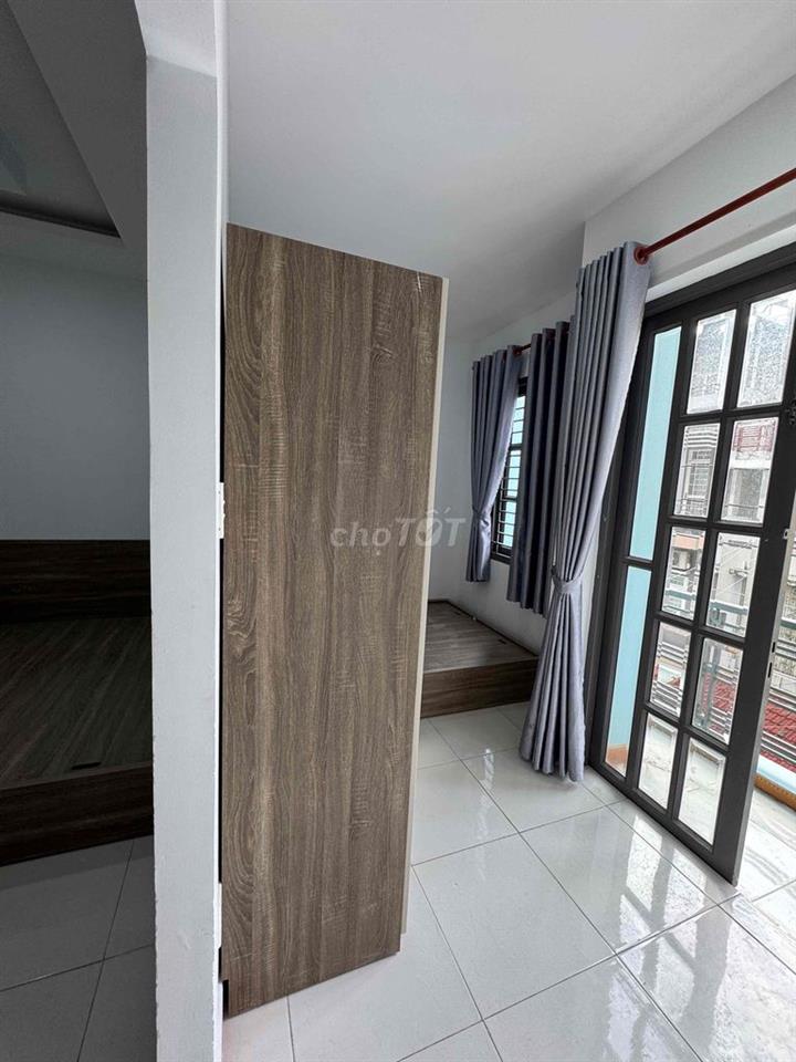 Phòng rộng không giới hạn người ở tại Lê Đức Thọ, P.16.