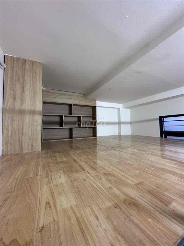 Phòng duplex full nội thất ngay sau ĐH Văn Lang. Giá từ 3tr999