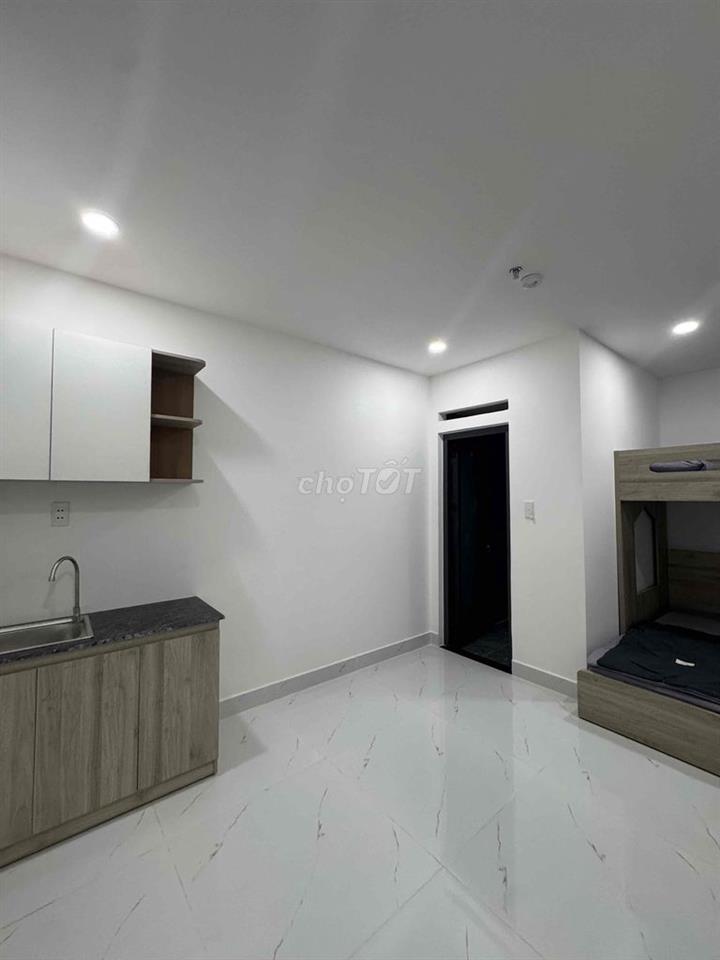Phòng mới full nội thất giá hạt dẻ gần chợ Hạnh Thông Tây. Giá từ 3tr5