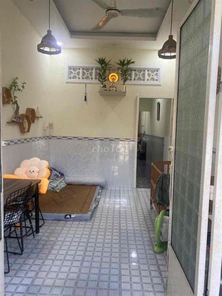 cần bán nhà