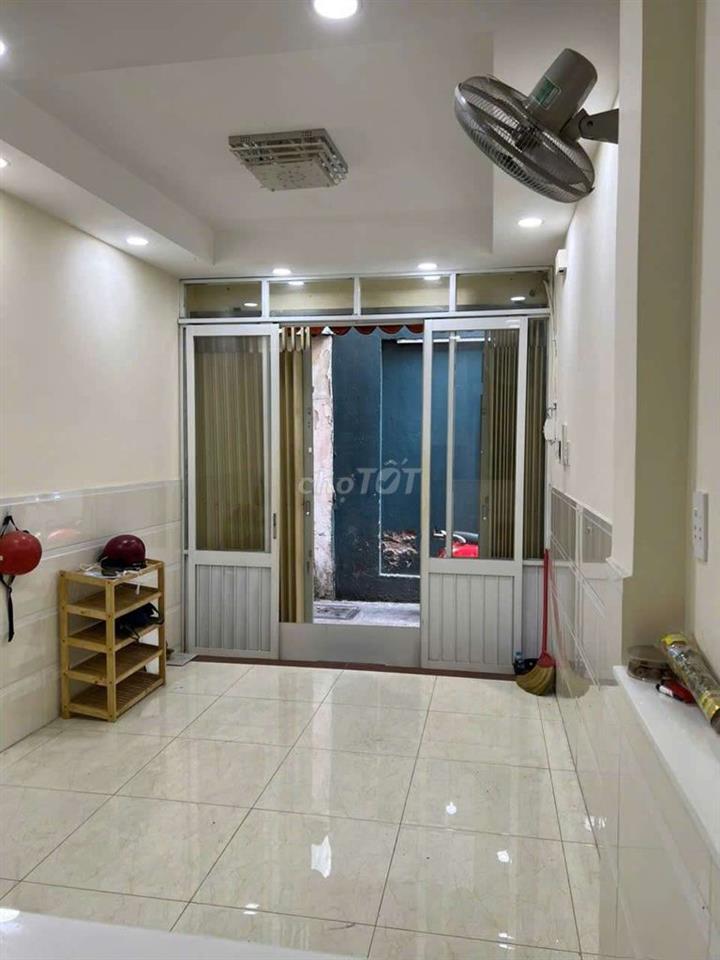 NHÀ MỚI 2PN/2WC TRỐNG SẴN, GẦN ĐH KINH TẾ, BÁCH KHOA, SƯ VẠN HẠNH