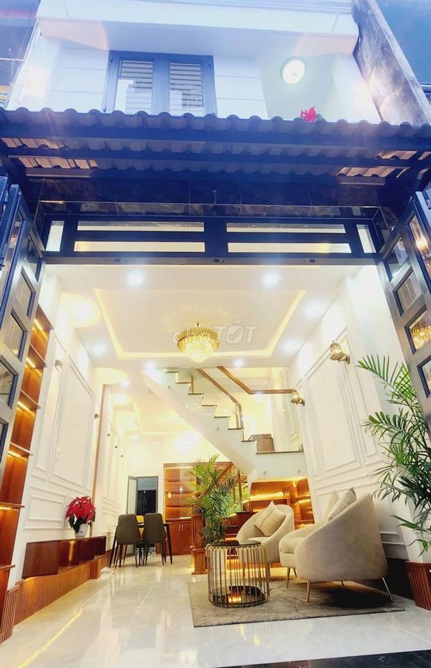 Cho thuê nhà Nguyên căn, gần trung tâm, đường Dạ Nam