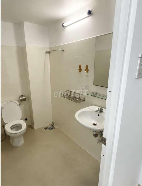Chính chủ cho thuê nhà Ni sư Huỳnh Liên 4x10m, 3 tầng 2pn,3wc, hẻm 6m