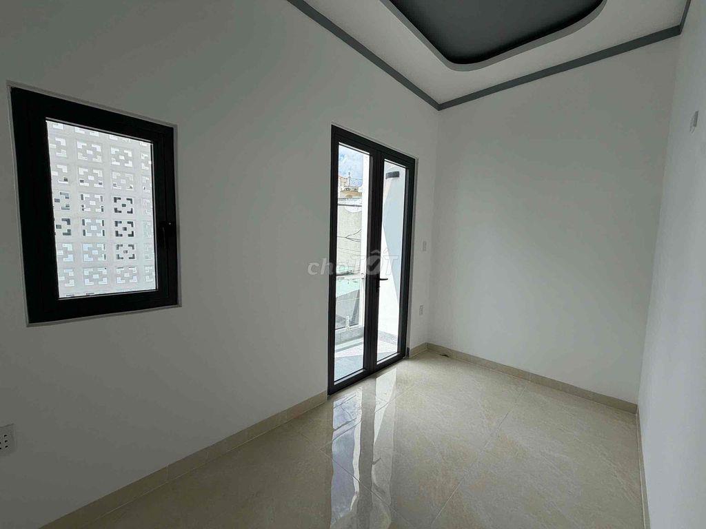 BÁN NHÀ ĐẸP VUÔNG VỨC