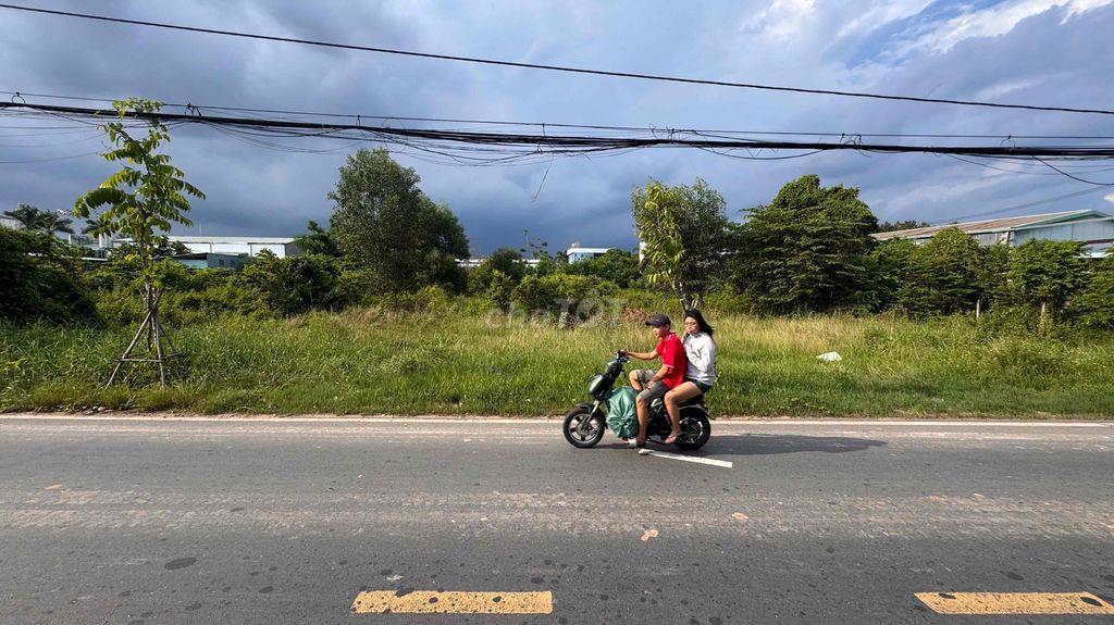 Bán đất mặt tiền đường Nguyễn Thị Lắng