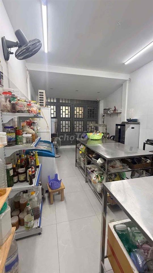 Cần bán nhà mặt tiền