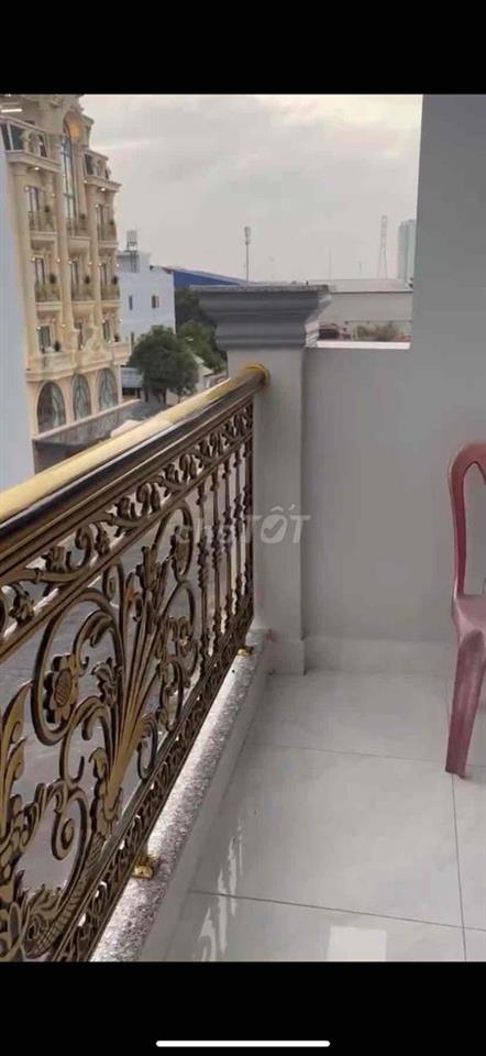 NHÀ MỚI CÓ BAN CÔNG, KHÔNG PHÍ DỊCH VỤ, CÓ NƯỚC NÓNG Ở 55 TÂY LÂN