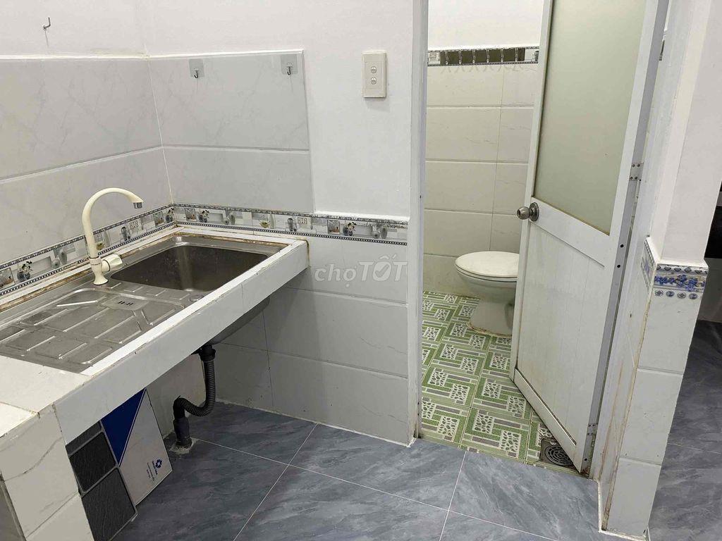 Cho thuê nhà riêng sau chợ Bà điểm