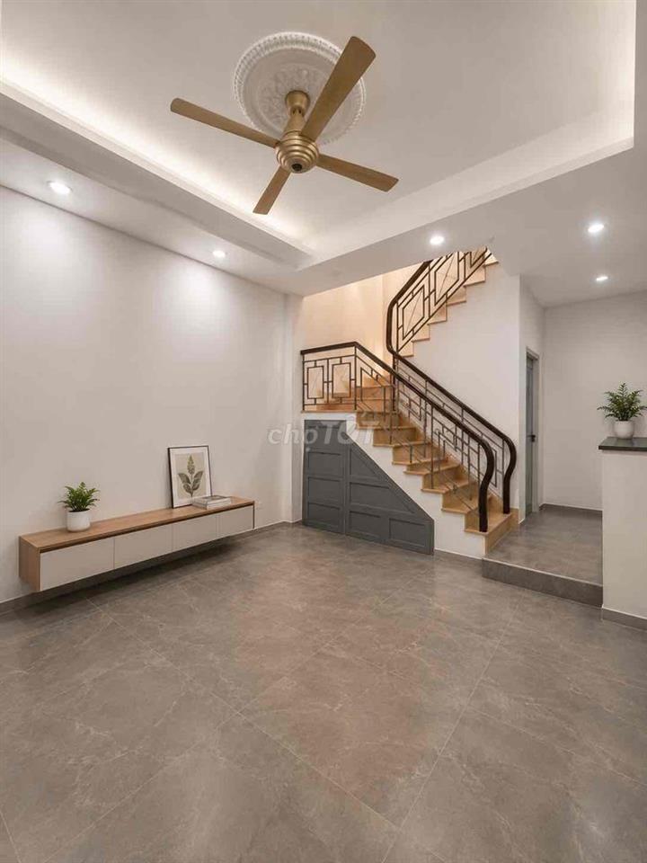 🏡 28m² 4 tầng đúc BTCT, hẻm 1 trục Lý Thường Kiệt, nhỉnh 4 tỷ