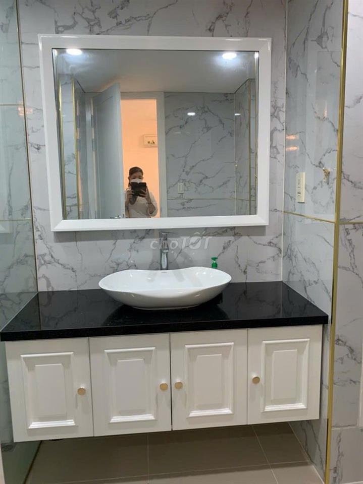 Thang máy 2PN  Đường Lý Thường Kiệt, 3,25 tỷ, 55m2, Quận 11, HCM