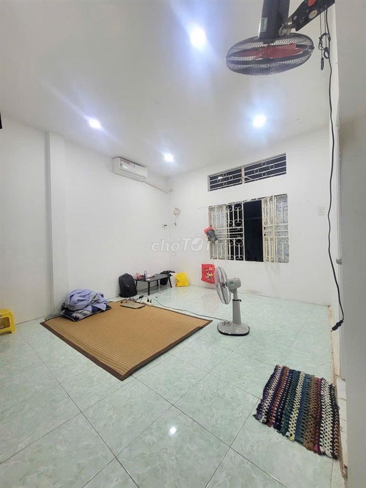 Ở GHÉP SINH VIÊN NHÀ NGUYÊN CĂN 
