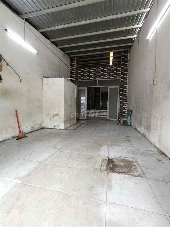 Nhà cho thuê nguyên căn mặt tiền QL50