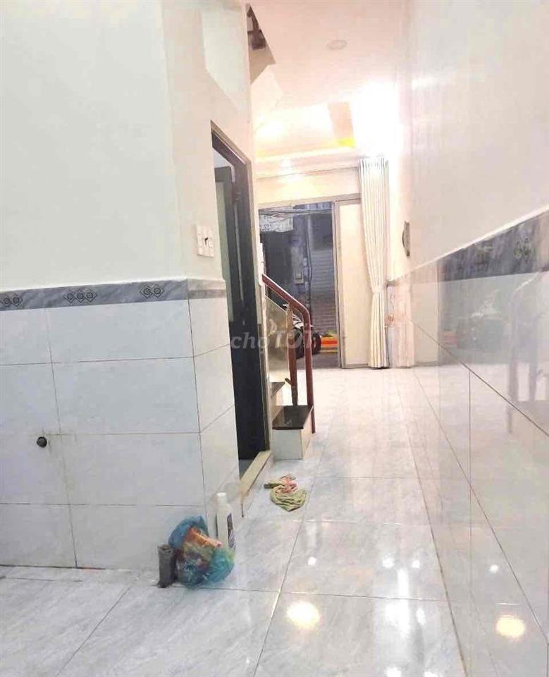 Cho thuê nhà nguyên căn Phạm Hùng Q8