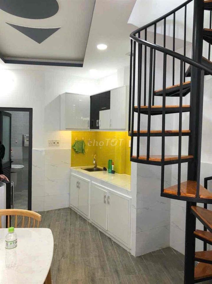 Cho thuê nhà nguyên căn Mặt tiền P5 Q8