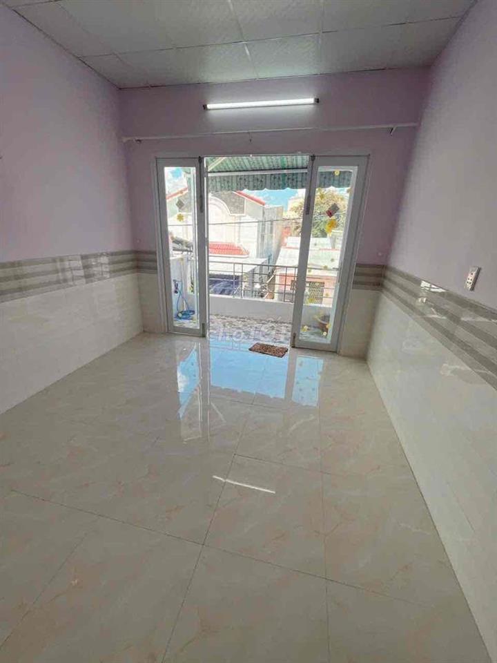 CHO THUÊ NHÀ NC HẺM 3 GÁC CÁCH MẶT TIỀN 3 CĂN - 8.5 TRIỆU