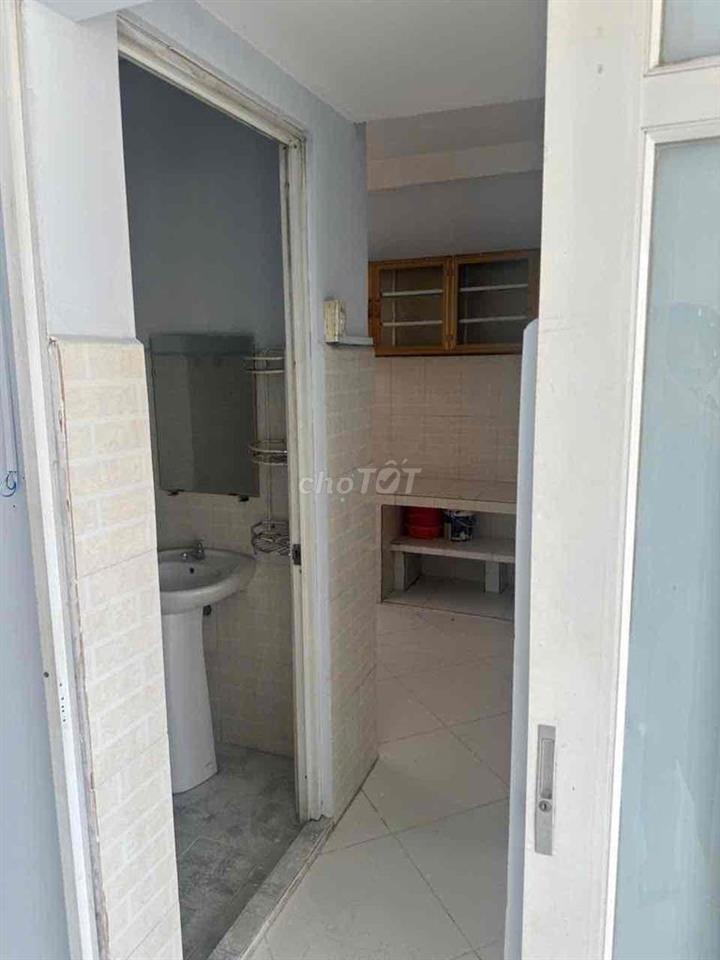 Cho Thuê căn C/c Hùng Vương - Mạc Thiên Tích - P. Chợ Quán