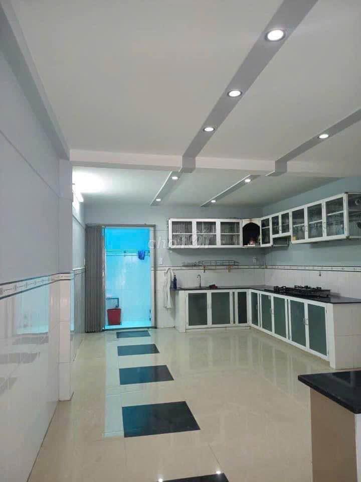 Nhà đường số 41 Tân Quy Q7, 65m², nhà xây kiên cố, 4 phòng ngủ, ở ngay