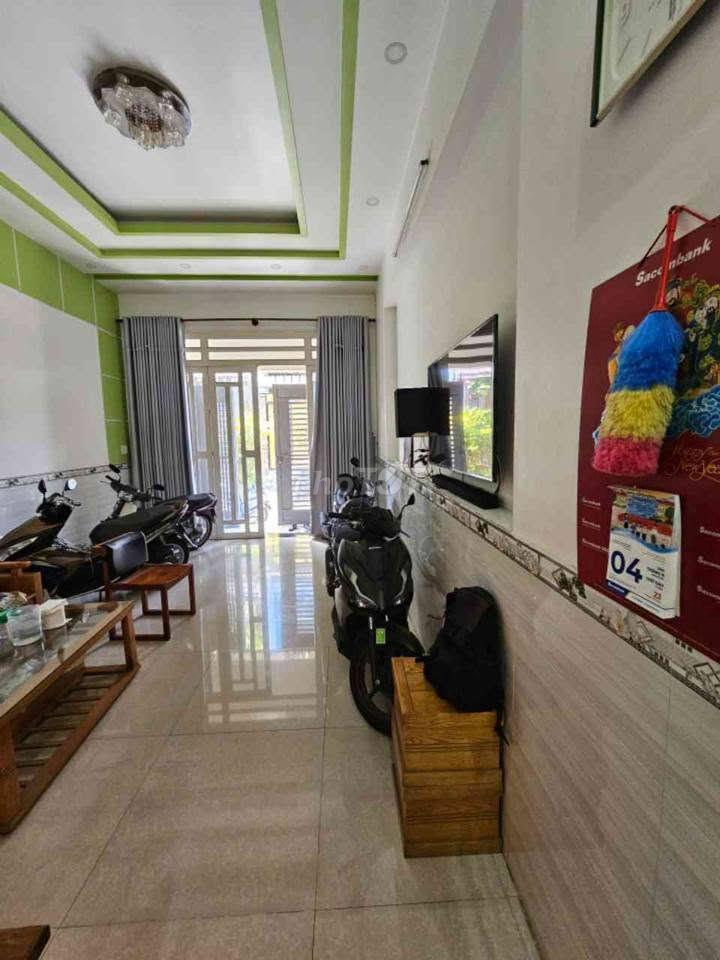 nhà gần nguyễn thị thập, Q7, 60m², xe hơi đỗ cửa, khu dân trí cao