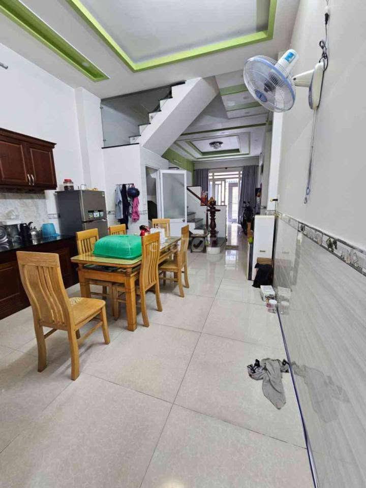 nhà gần nguyễn thị thập, Q7, 60m², xe hơi đỗ cửa, khu dân trí cao