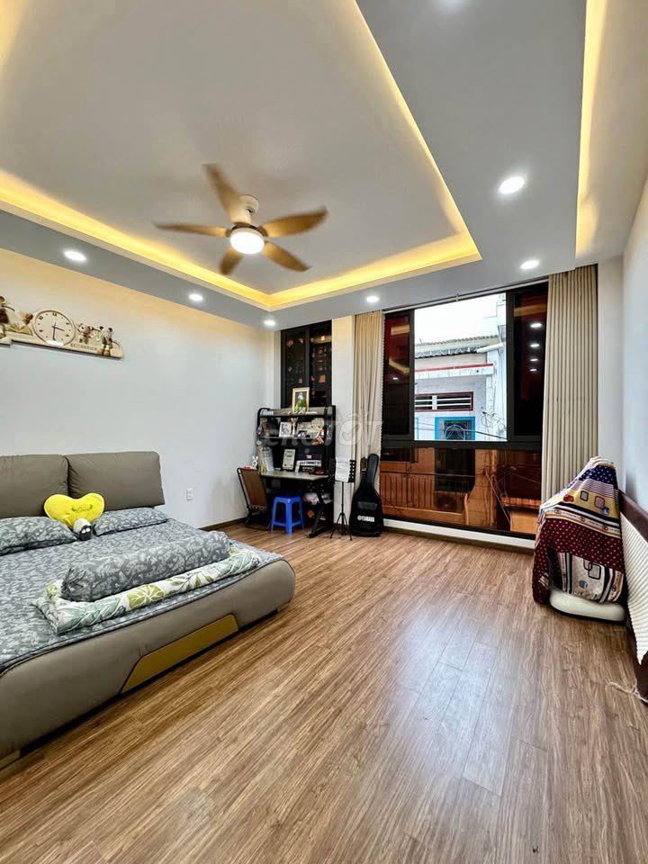 nhà Huỳnh Tấn Phát, Quận 7, 65m², xe hơi đỗ cửa, gần phú mỹ hưng