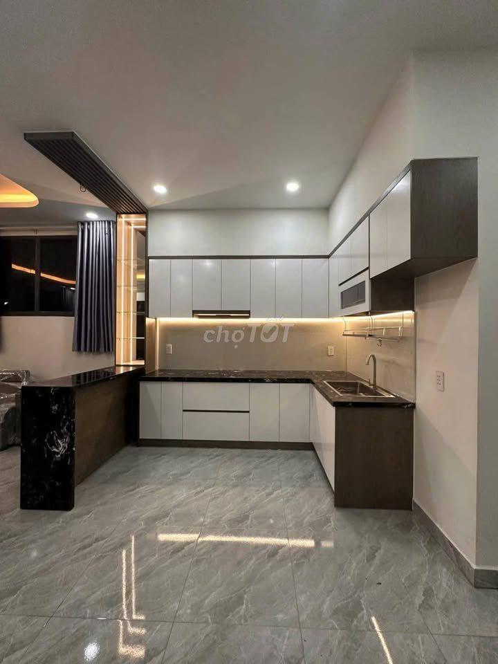 Bán nhà riêng 3 tầng tại Quận 7,Huỳnh Tấn Phát, sát Phú Mỹ Hưng