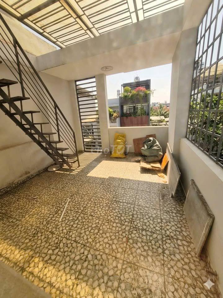 nhà đường số 53 tân quy q7, 60m², 4 phòng ngủ, gần nguyễn thị thập