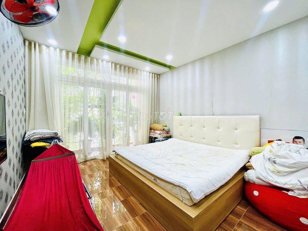 nhà đường số 79 tân quy, quận 7, 60m², xe hơi đỗ cửa, gần Lotte