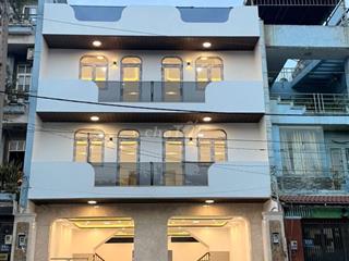 Nhà mặt tiền