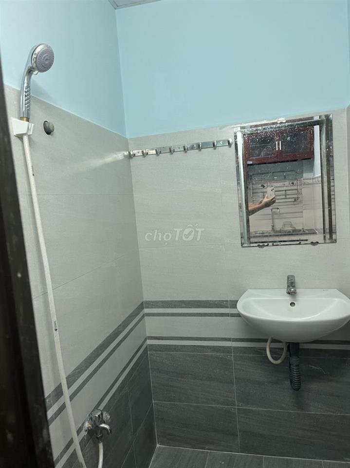 Nhà hẻm cho thuê nguyên căn 42,8 m² chính chủ