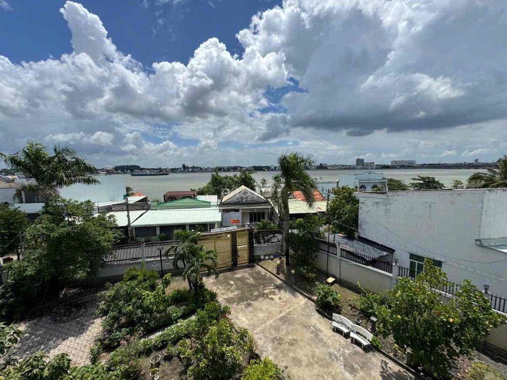 Bán Căn Biệt Thự Vườn View Sông gần 1000m2 Trung Tâm Biên Hoà 30tr/m2