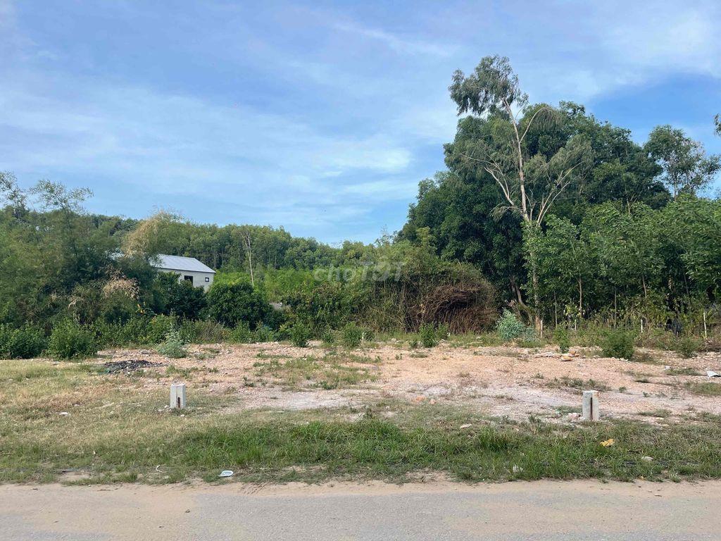 mặt tiền phùng lưu, 103m bán 2,1 tỷ