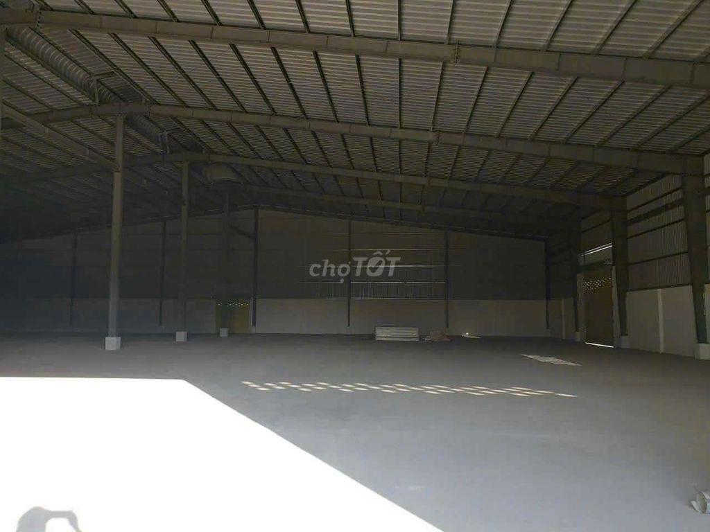 CHO THUÊ KHO MẶT TIỀN QL1A GẦN NGÃ 4 LƯƠNG PHÚ