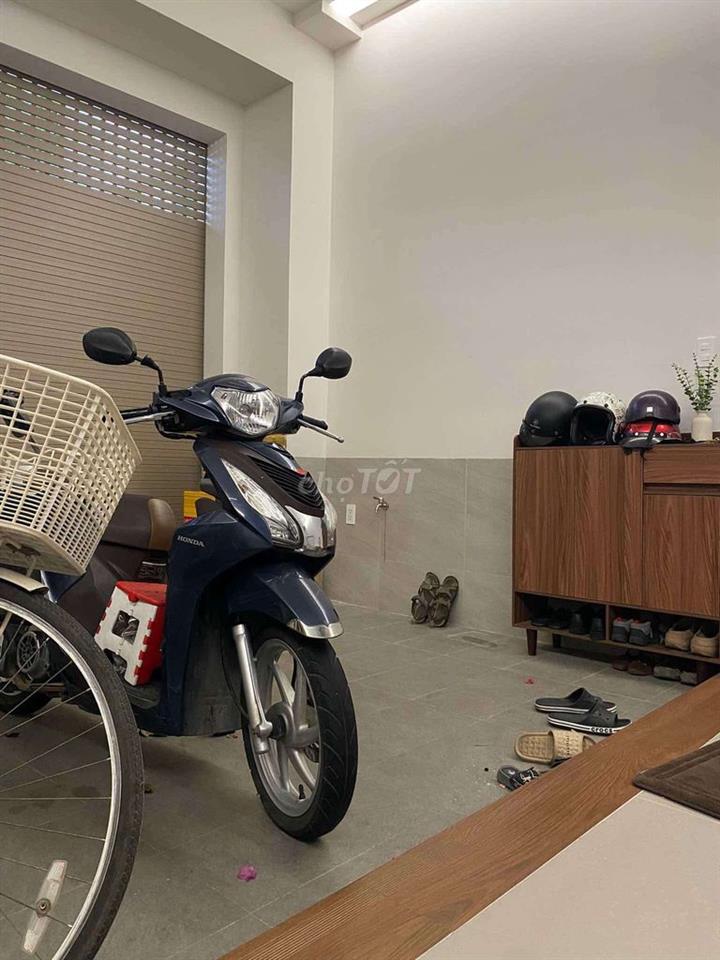 NHÀ MỚI XÂY, CÒN DƯ 1 PHÒNG CHO THUÊ Ở LÂU DÀI - GẦN NGÃ TƯ GÒ MÂY
