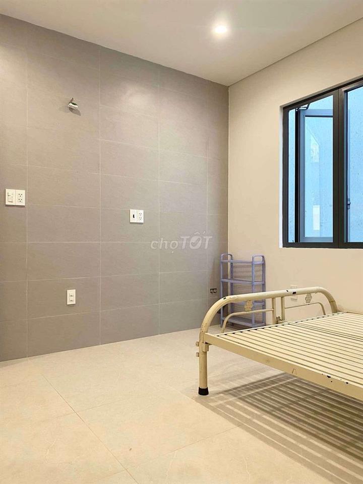 NHÀ MỚI XÂY, CÒN DƯ 1 PHÒNG CHO THUÊ Ở LÂU DÀI - GẦN NGÃ TƯ GÒ MÂY