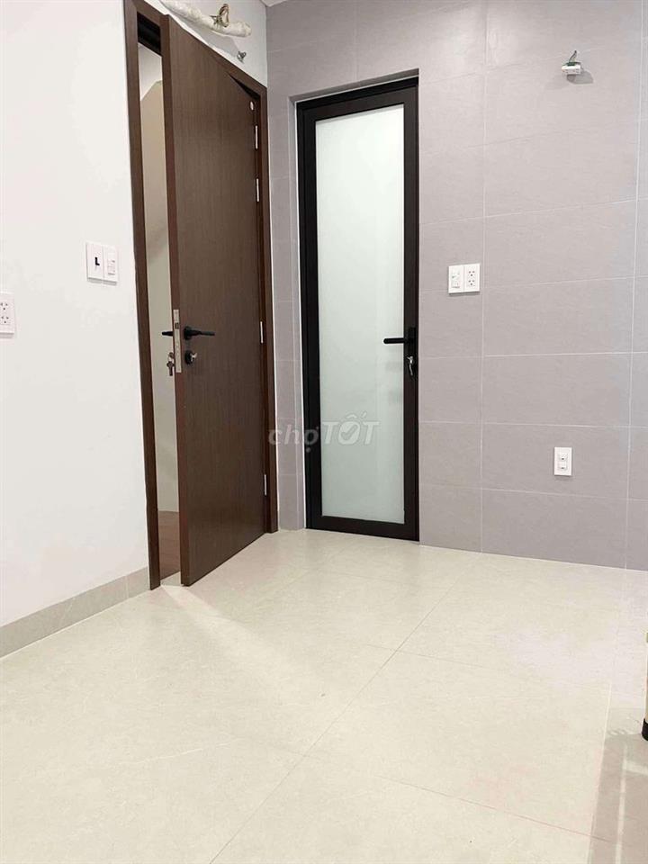 NHÀ MỚI XÂY, CÒN DƯ 1 PHÒNG CHO THUÊ Ở LÂU DÀI - GẦN NGÃ TƯ GÒ MÂY