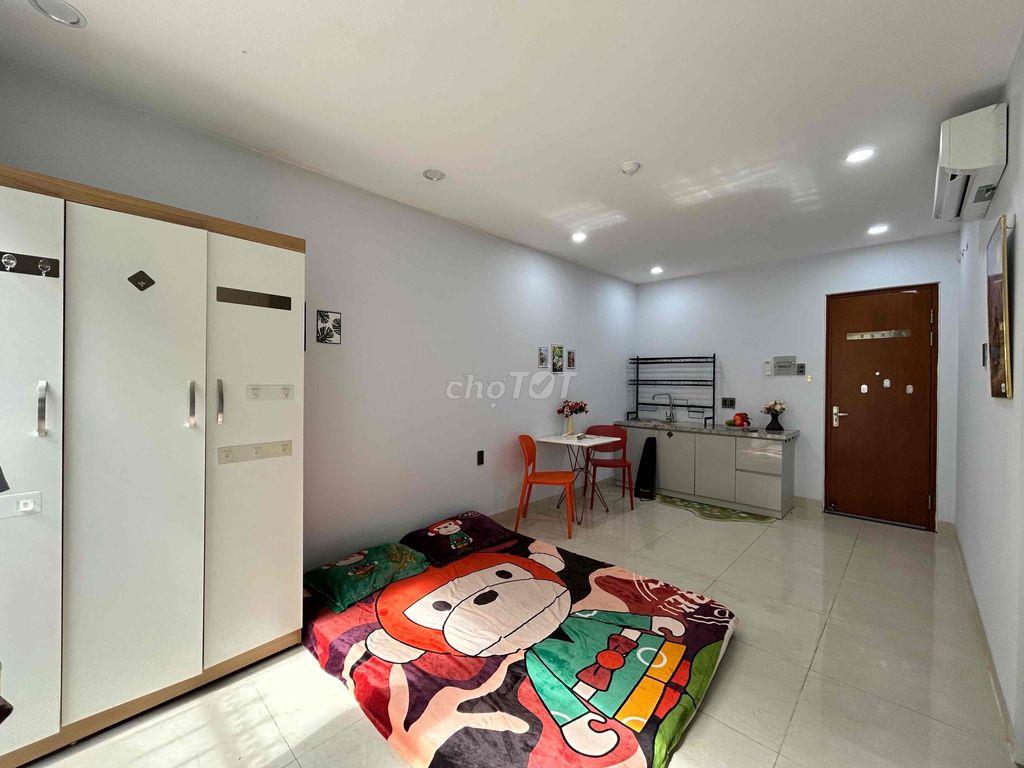 STUDIO BAN CÔNG ĐẦY ĐỦ NỘI THẤT NGAY IUH | VĂN LANG