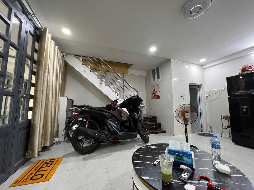 Bán nhà chính chủ gần siêu thị lotter mart 1p đi bộ