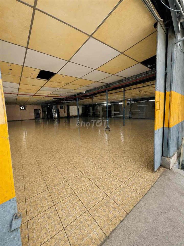 Cho thuê Kho xưởng dt 500m2 gần Bệnh viện Hoàn Mỹ Thủ Đức