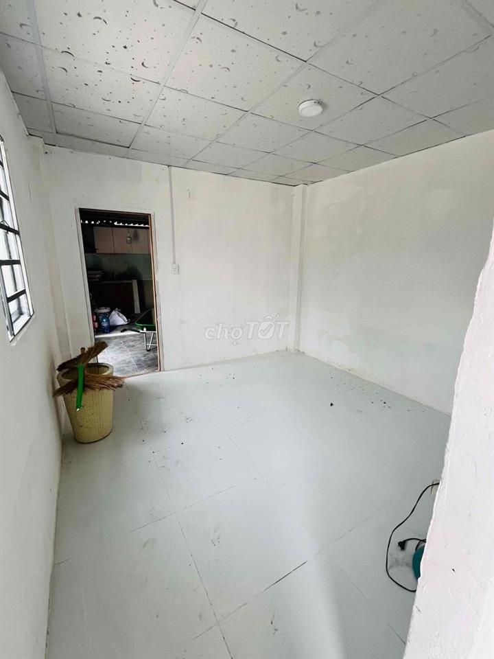 Còn trống căn 2PN, 1 bếp, 1wc dt 36m2 gần bệnh viện Hoàn Mỹ Thủ Đức
