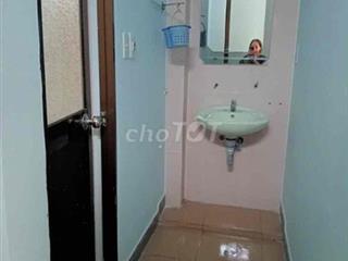 nhà 3 tầng giá 10 tr